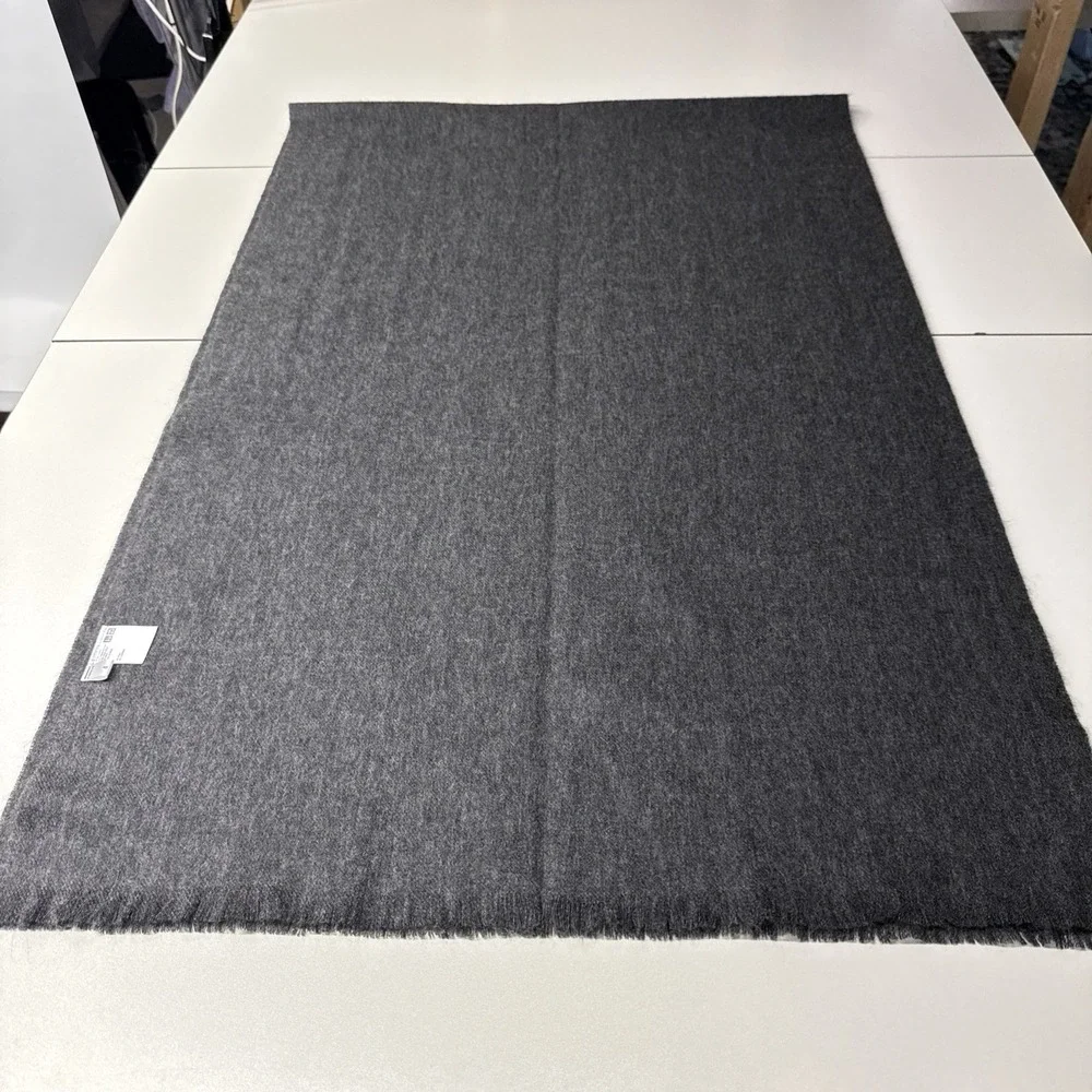Uniqlo Cashmere Wool Large Scarf Wrap Throw Gray 23.5